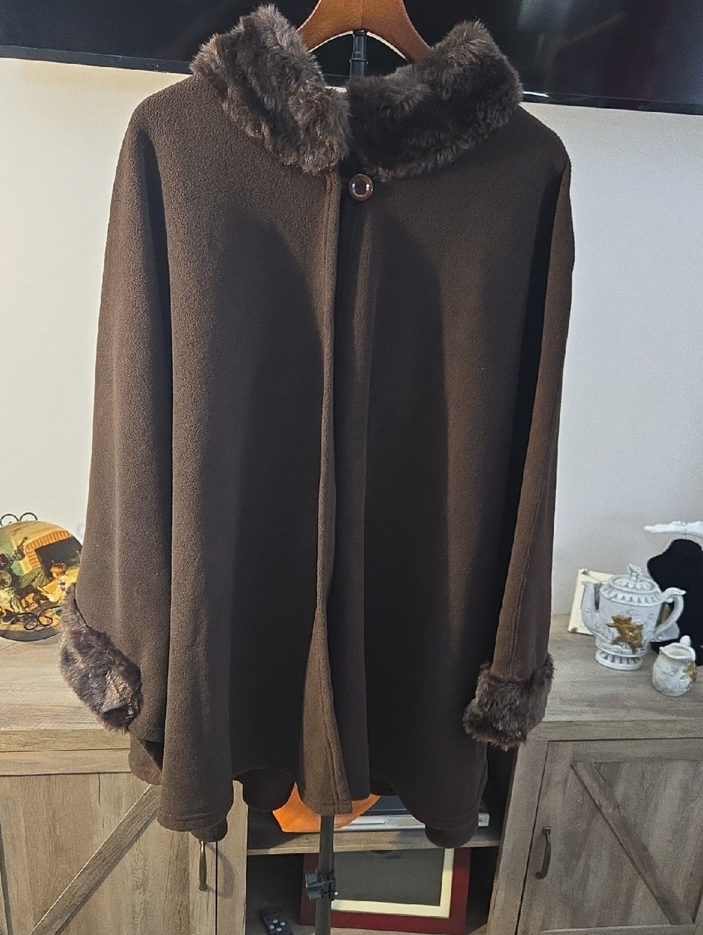 Brown Faux-Fur Trim Women’s Poncho Shrug